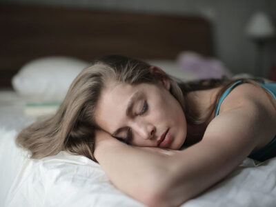 Bezdech senny - objawy, przyczyny, leczenie